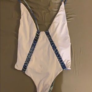 San Lorenzo one peice